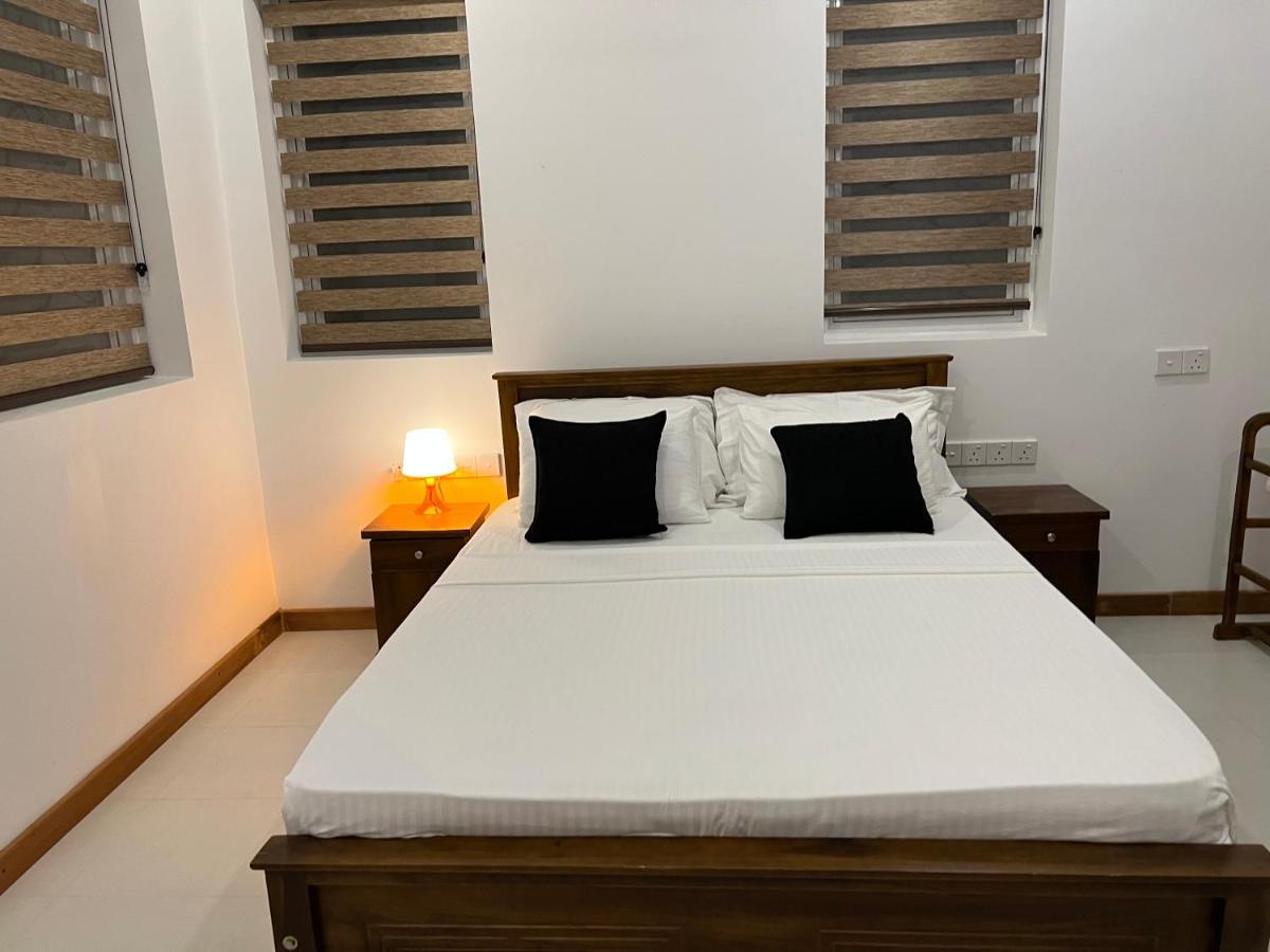 Silina Airport Transit Hotel & Residence Katunayaka Extérieur photo