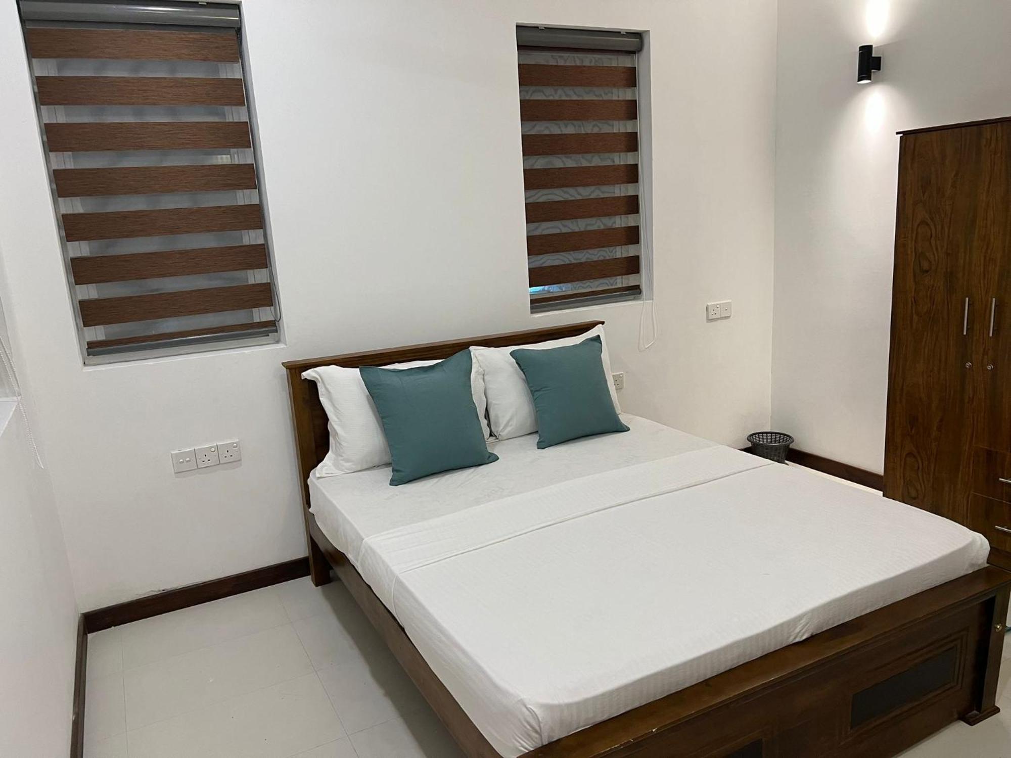 Silina Airport Transit Hotel & Residence Katunayaka Extérieur photo