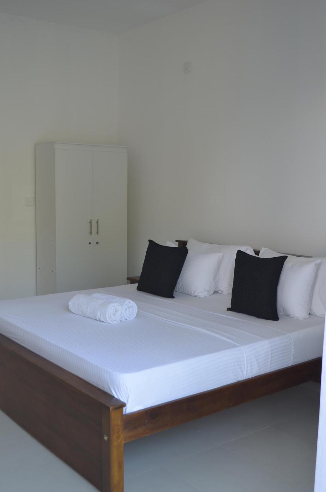 Silina Airport Transit Hotel & Residence Katunayaka Extérieur photo