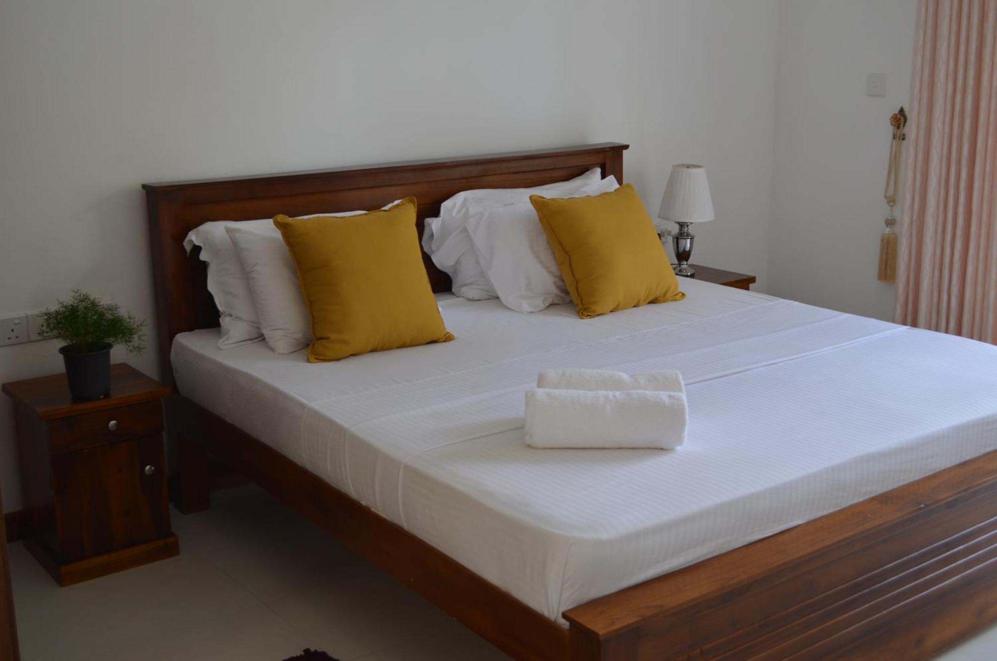 Silina Airport Transit Hotel & Residence Katunayaka Extérieur photo