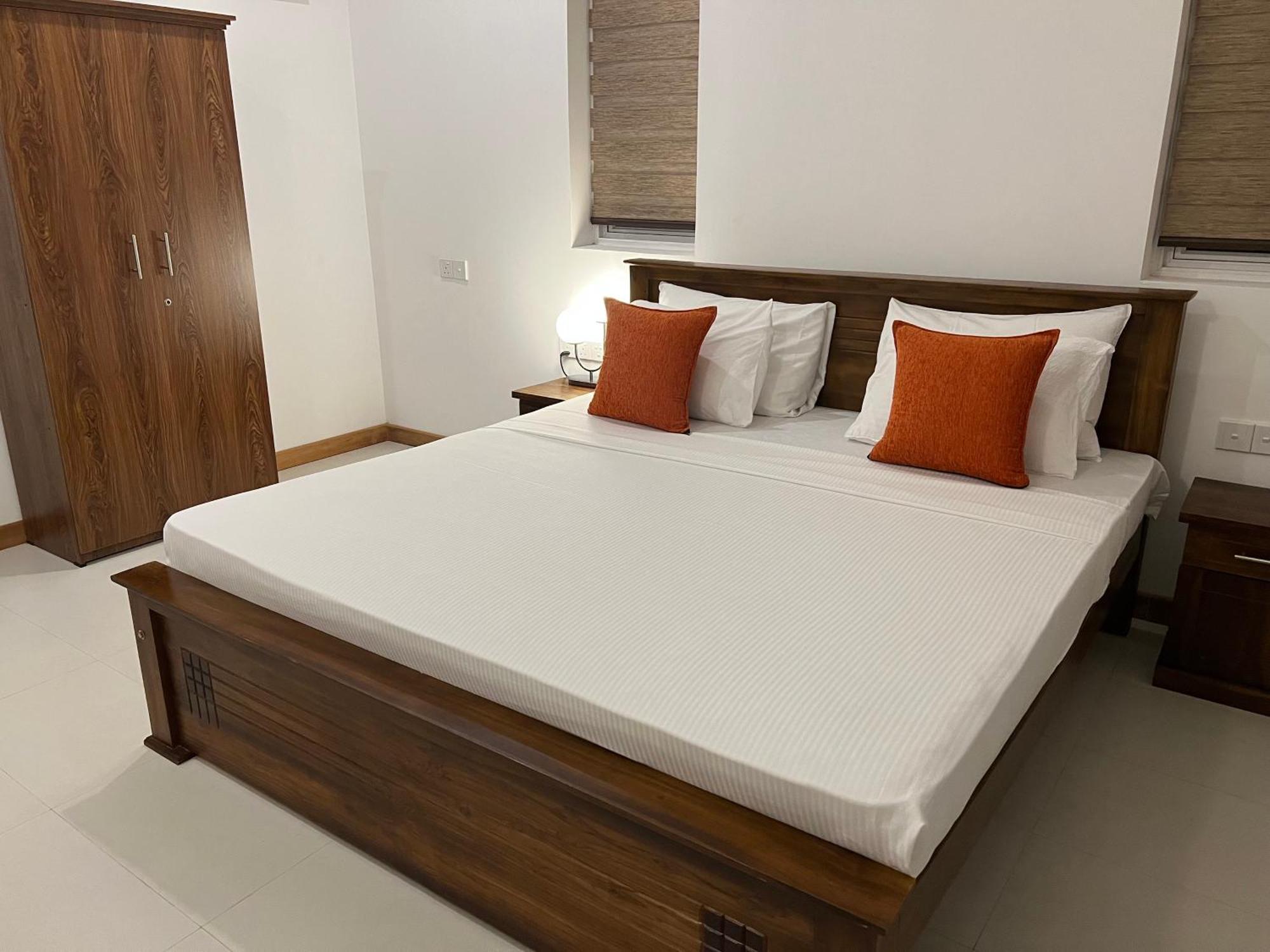 Silina Airport Transit Hotel & Residence Katunayaka Extérieur photo