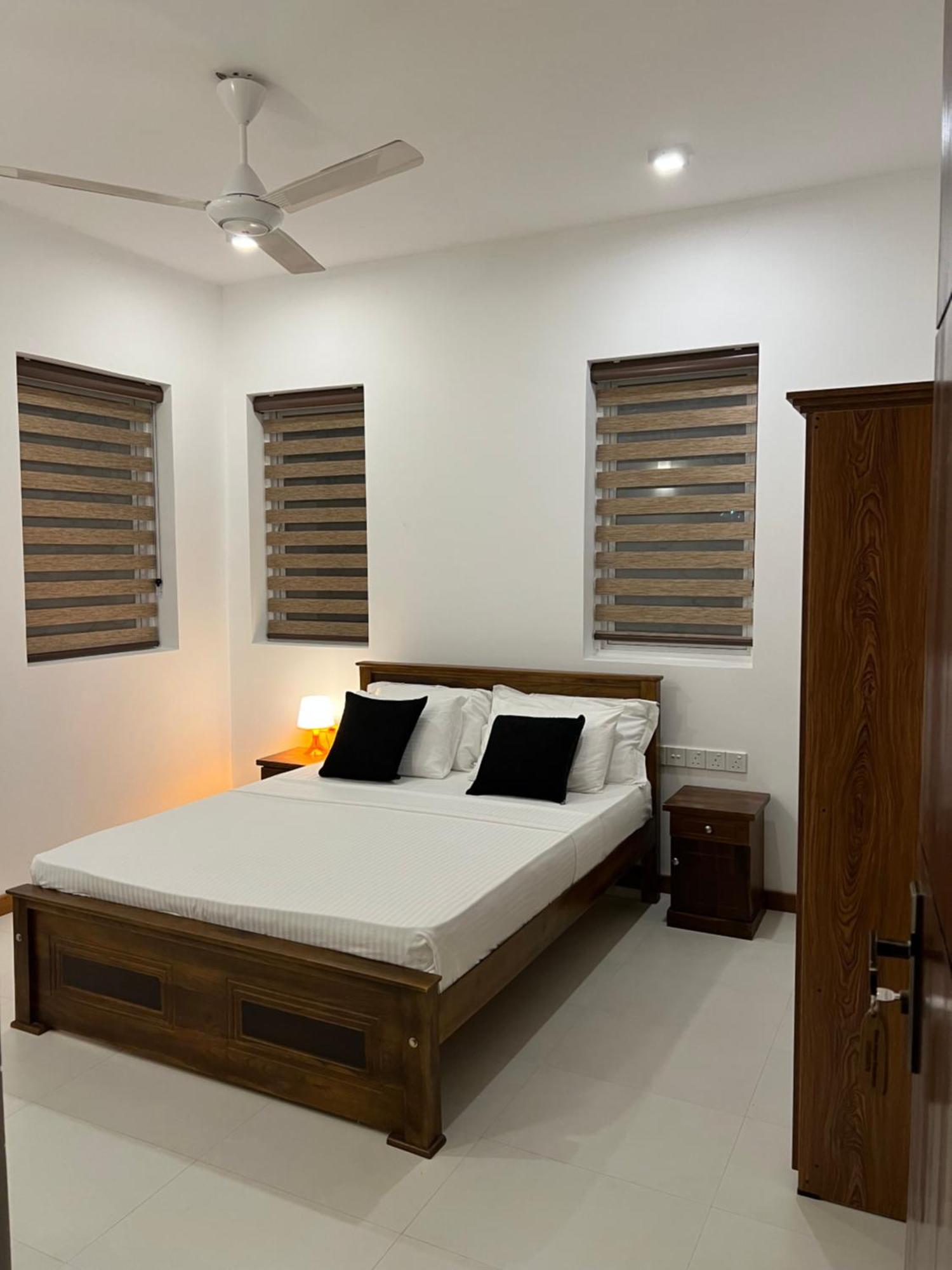 Silina Airport Transit Hotel & Residence Katunayaka Extérieur photo