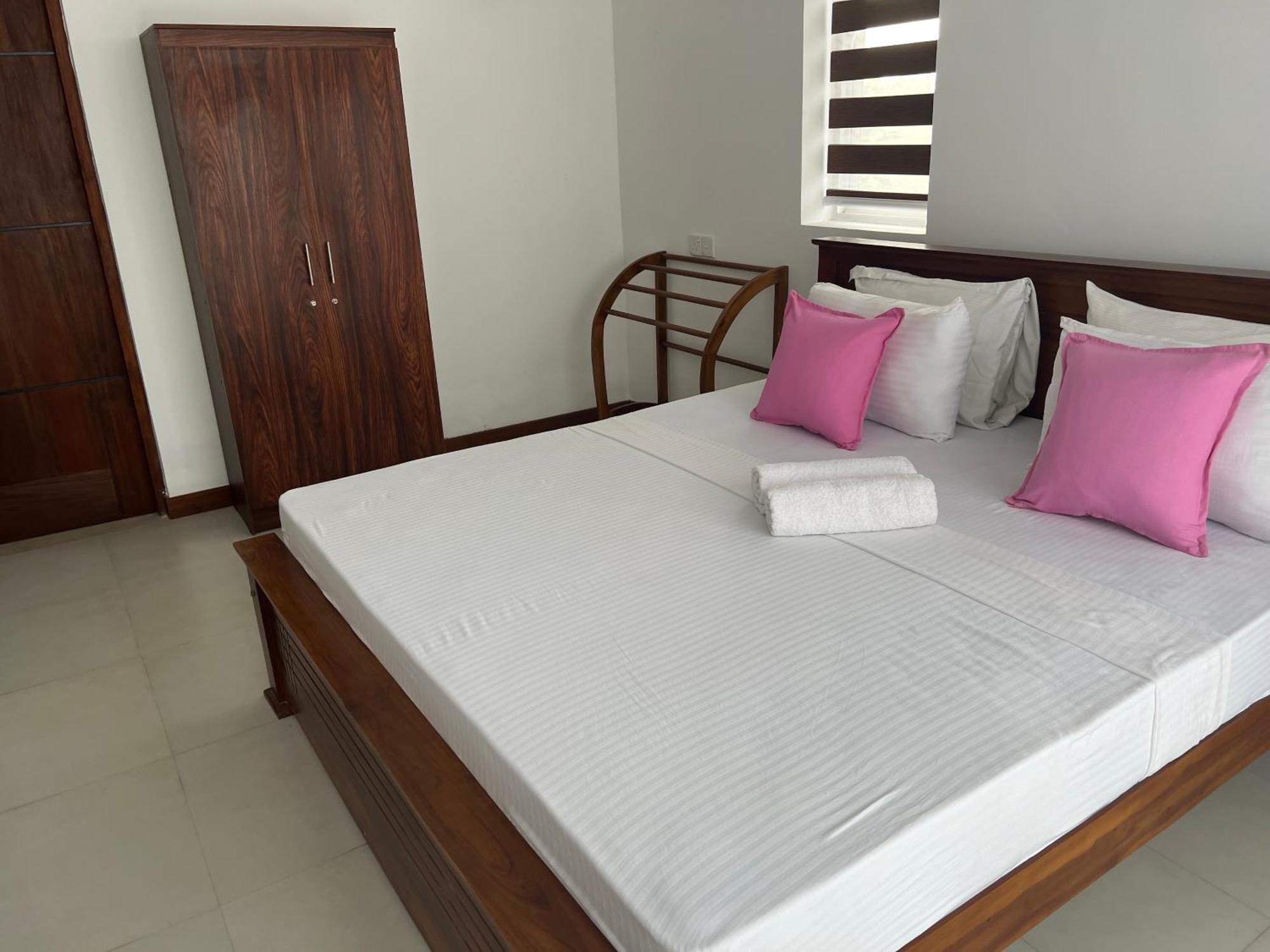 Silina Airport Transit Hotel & Residence Katunayaka Extérieur photo